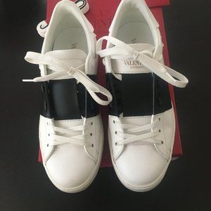 Valentino Sneakers
